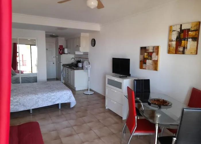 Apartamento Castle Harbour Christianos